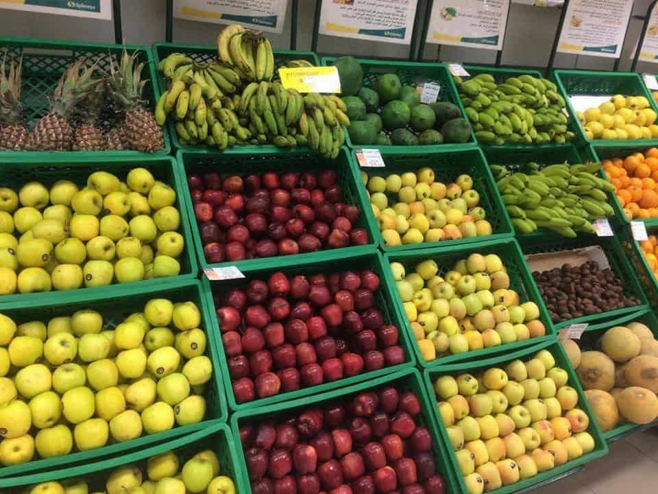 Jakie znaczenie dla sadowników ma fakt, że handel żywnością przejmują markety?