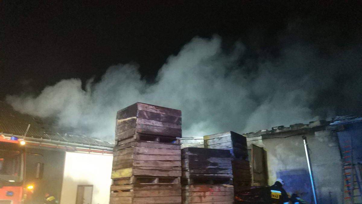 Pożar budynku rolniczego. Jak zlikwidować szkodę?