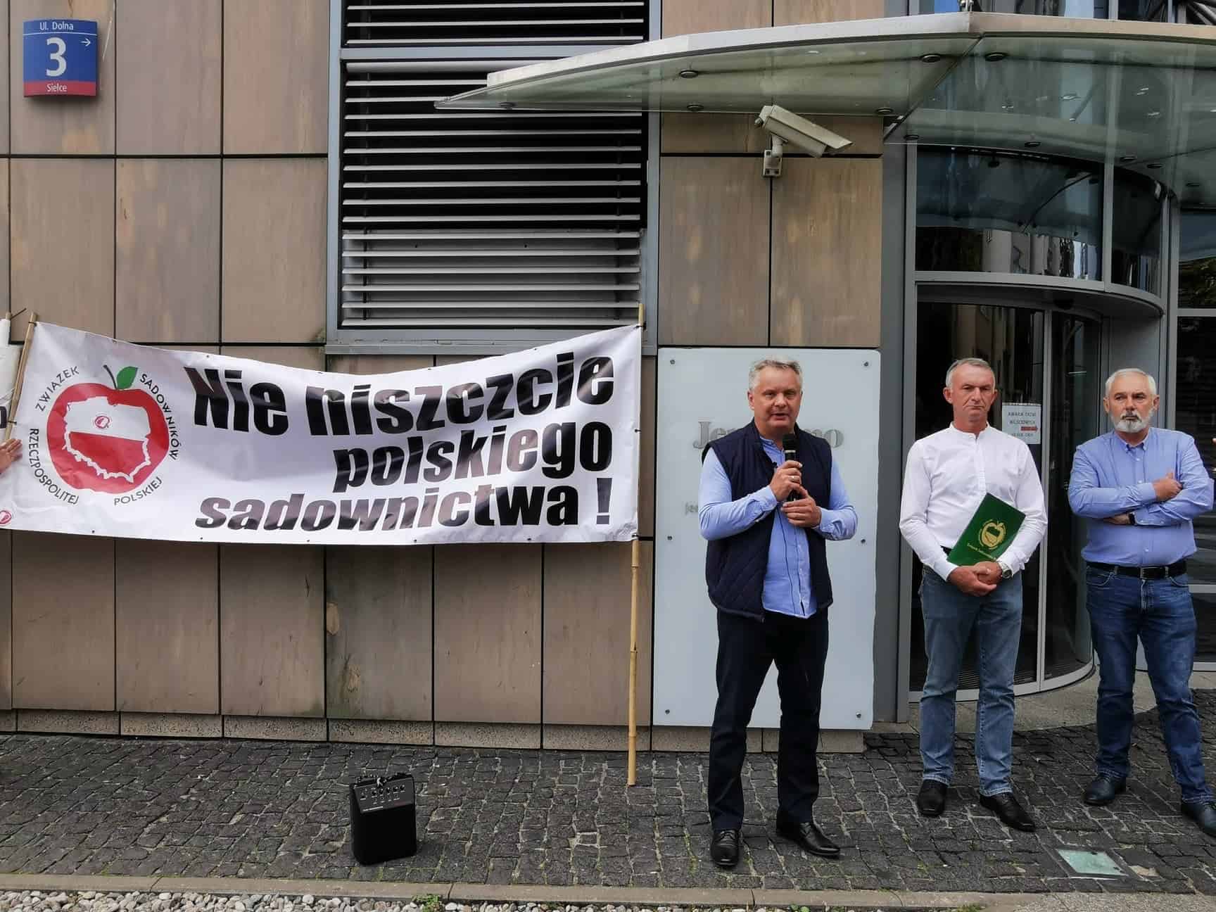 Relacja z akcji protestacyjnej sadowników 