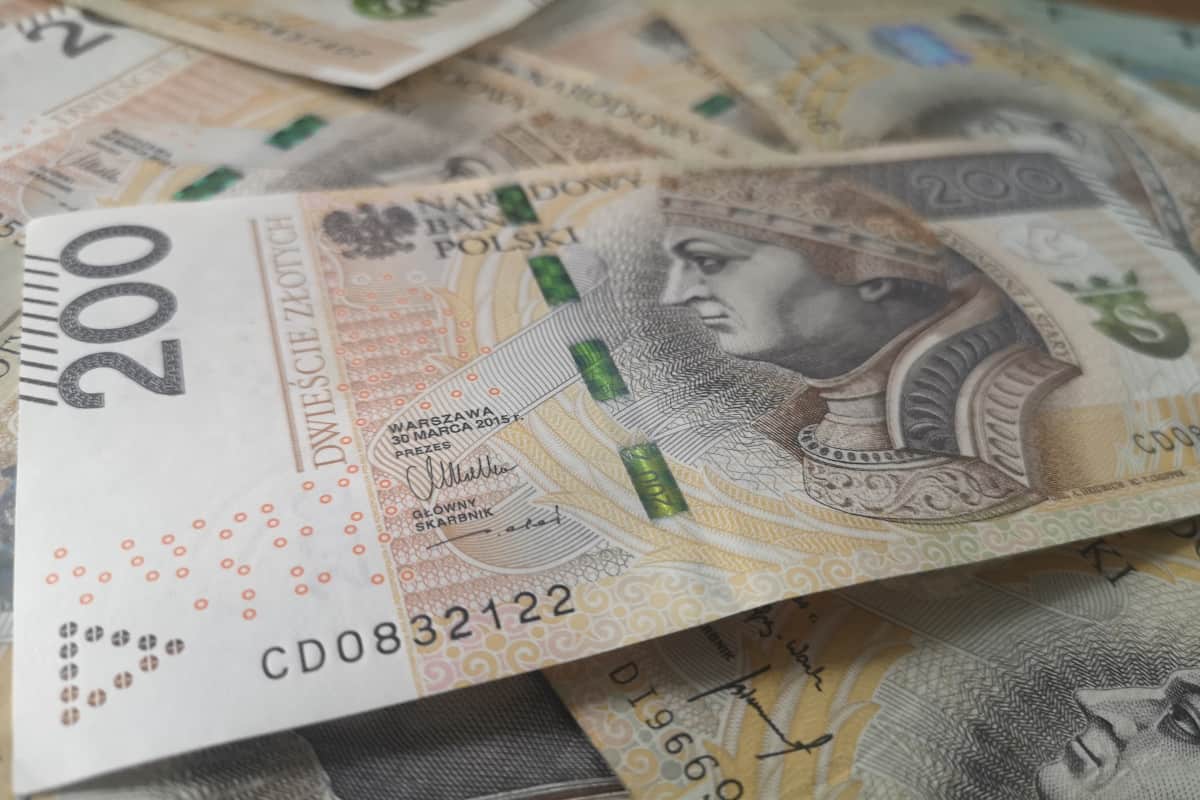 Stopy procentowe w górę, a złoty znowu się osłabia...