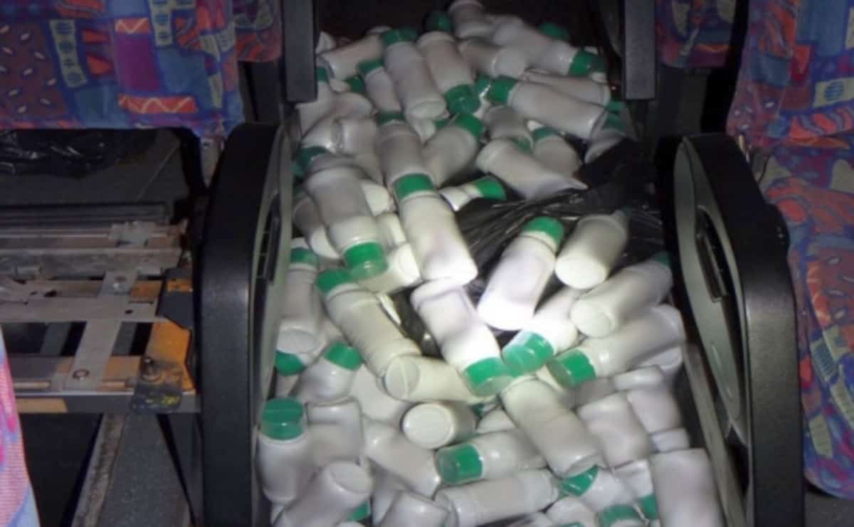 Autokarowe skrytki pełne nielegalnych środków ochrony roślin