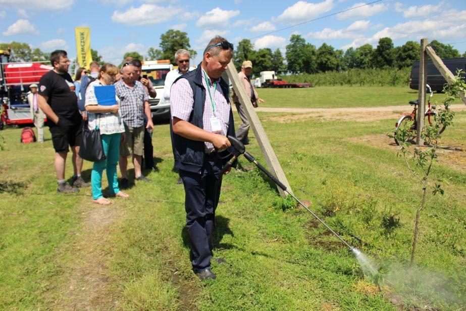 Gorąca woda zamiast herbicydów – Rafał Elkner o nowości na naszym rynku