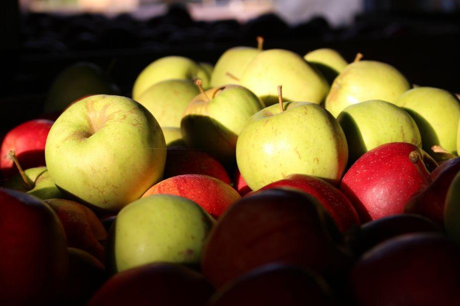 Dlaczego ceny jabłek spadają?