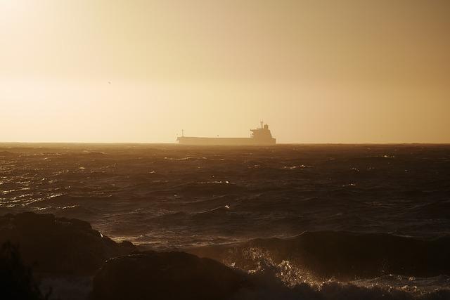 ship 984146 640