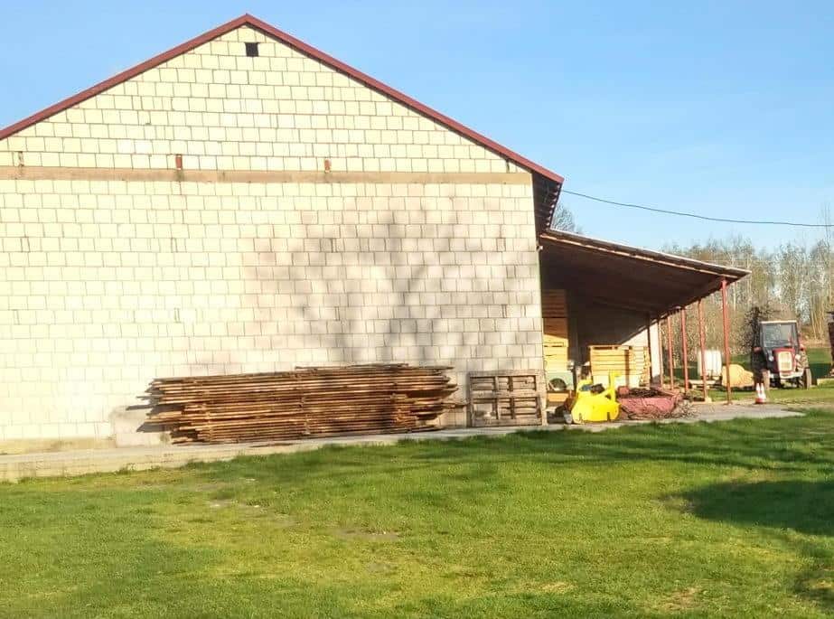 Kradzież w gospodarstwie sadowniczym. Sadownik okradziony przez pracowników